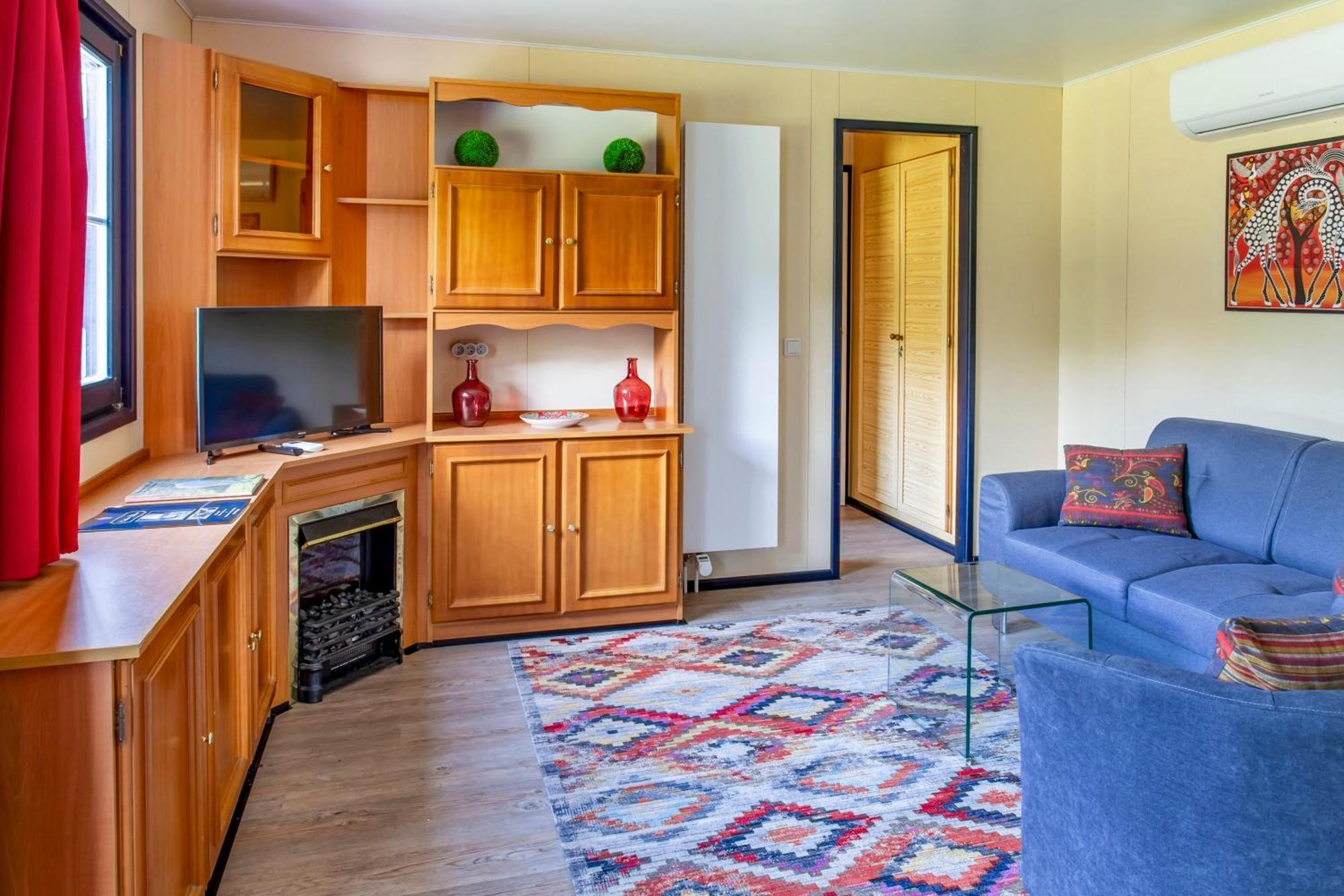 Chateau De Bellevue B&B Et Appartements Avec Piscine Saisonal Chauffee Et Chambres Partout Climatisees Saint-Avit  ห้อง รูปภาพ