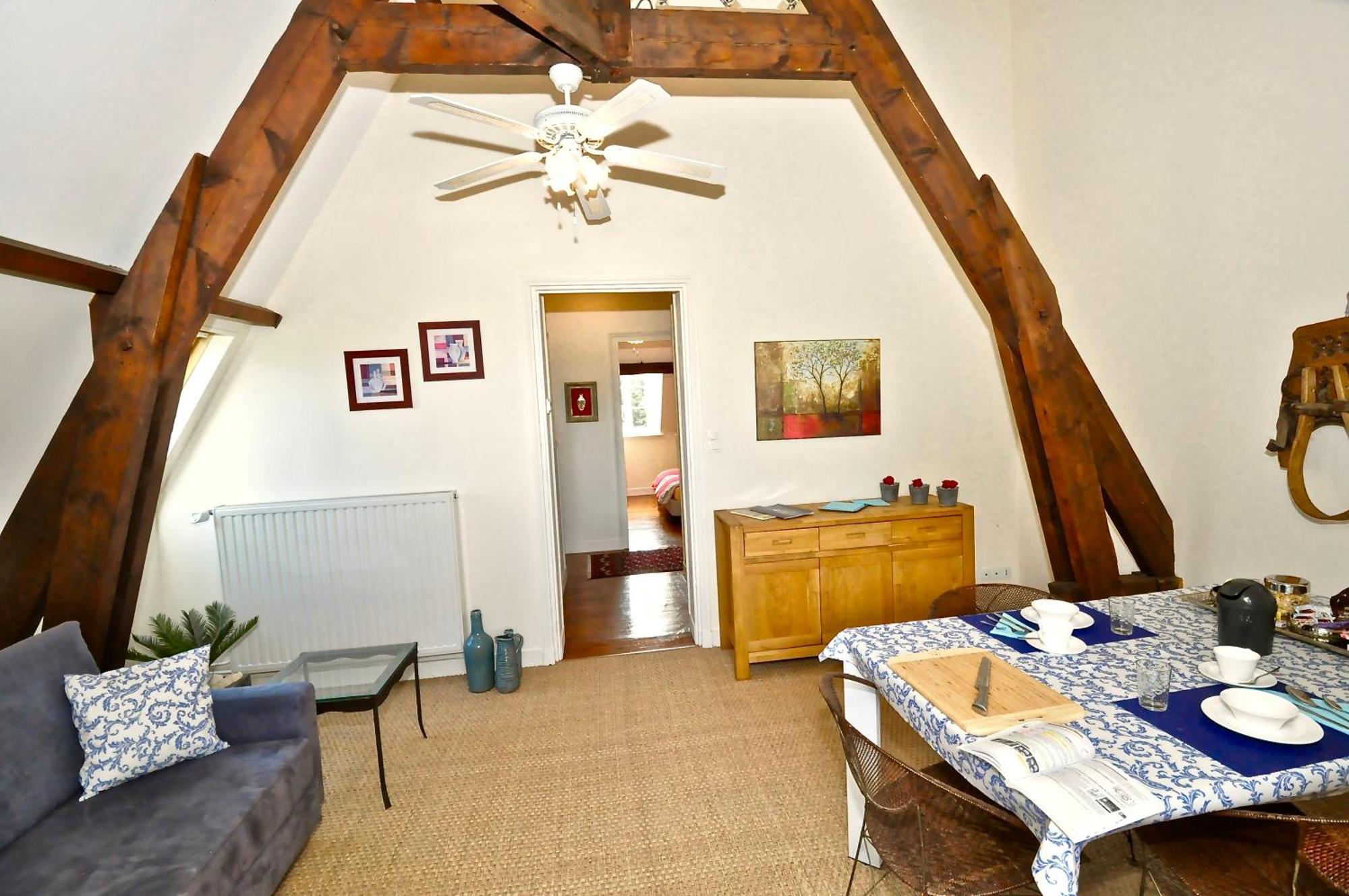Chateau De Bellevue B&B Et Appartements Avec Piscine Saisonal Chauffee Et Chambres Partout Climatisees Saint-Avit  ภายนอก รูปภาพ