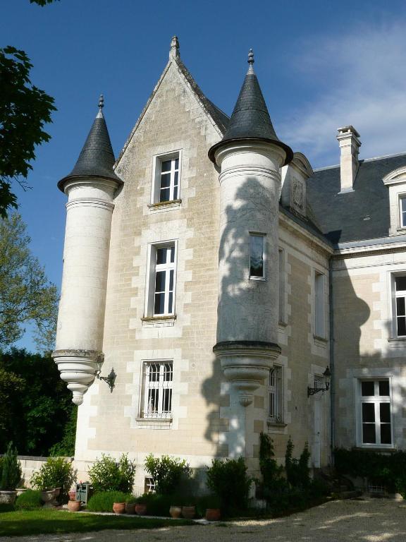 Chateau De Bellevue B&B Et Appartements Avec Piscine Saisonal Chauffee Et Chambres Partout Climatisees Saint-Avit  ห้อง รูปภาพ