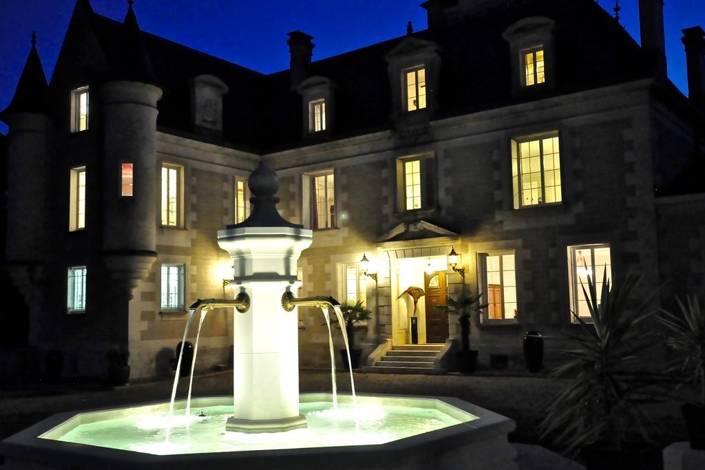 Chateau De Bellevue B&B Et Appartements Avec Piscine Saisonal Chauffee Et Chambres Partout Climatisees Saint-Avit  ภายนอก รูปภาพ