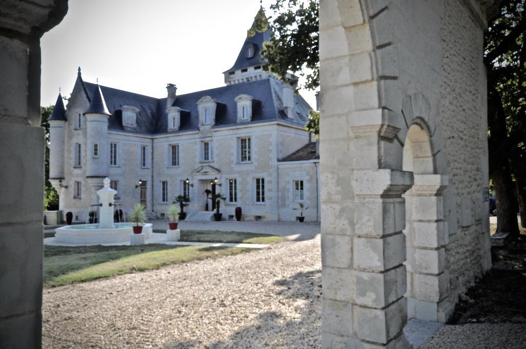 Chateau De Bellevue B&B Et Appartements Avec Piscine Saisonal Chauffee Et Chambres Partout Climatisees Saint-Avit  ภายนอก รูปภาพ