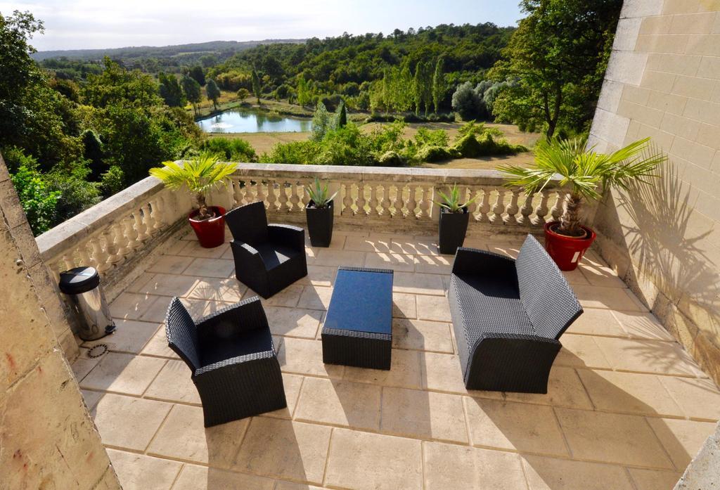 Chateau De Bellevue B&B Et Appartements Avec Piscine Saisonal Chauffee Et Chambres Partout Climatisees Saint-Avit  ภายนอก รูปภาพ